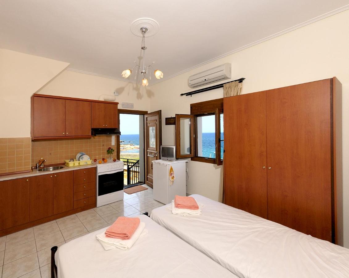 Christina Apartments Pánormos Extérieur photo